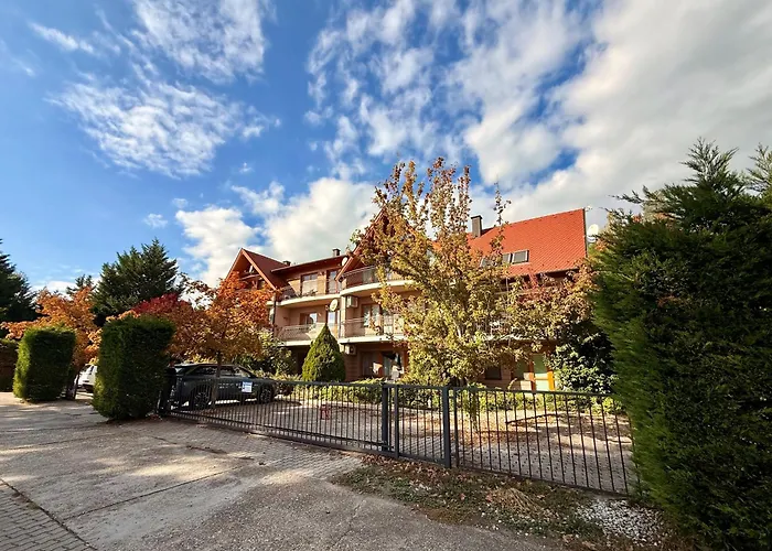 By Hellobalatonlelle * 巴拉通雷勒