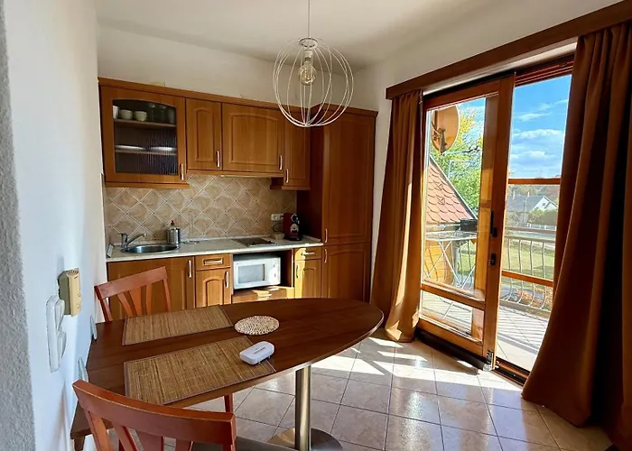 By Hellobalatonlelle *