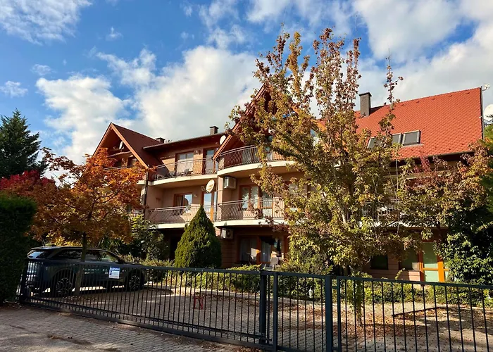 By Hellobalatonlelle 公寓 巴拉通雷勒